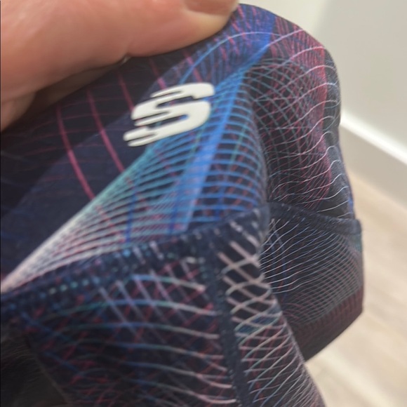 Skechers Blue and Purple Geometric Capri Leggings - Picture 7 of 7